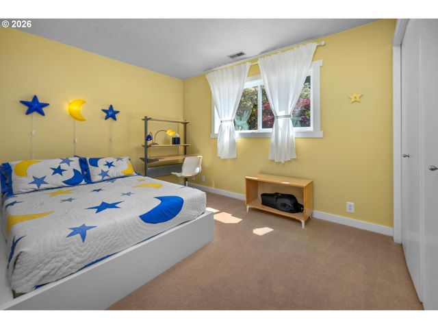 6 GOYA St, Lake Oswego, OR 97035