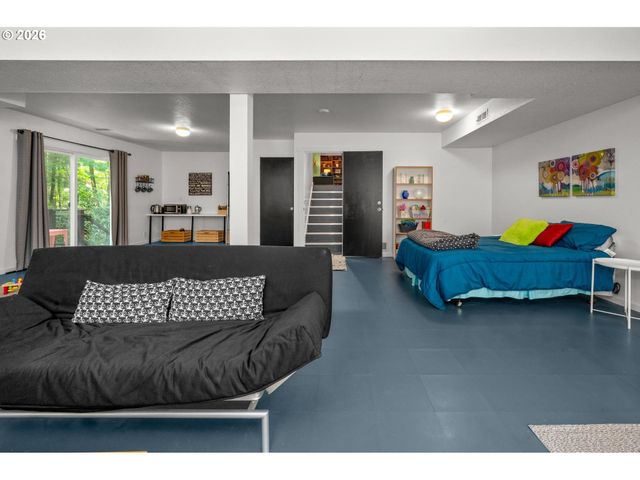 6 GOYA St, Lake Oswego, OR 97035