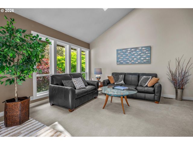6 GOYA St, Lake Oswego, OR 97035