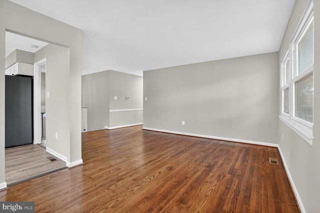 2561 PAXTON ST, Woodbridge, VA 22192