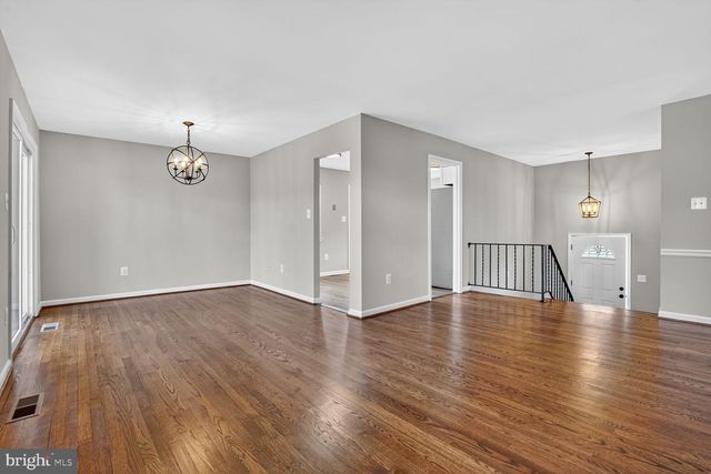 2561 PAXTON ST, Woodbridge, VA 22192