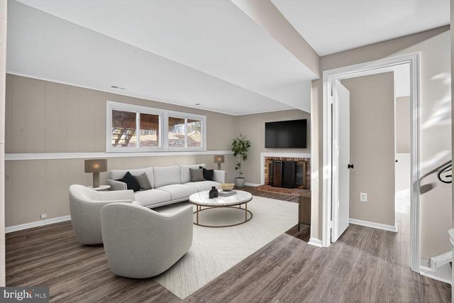 2561 PAXTON ST, Woodbridge, VA 22192