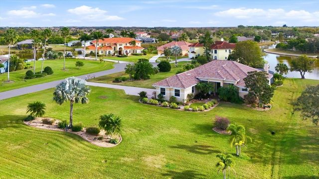 6151 9TH AVENUE CIRCLE NE, Bradenton, FL 34212