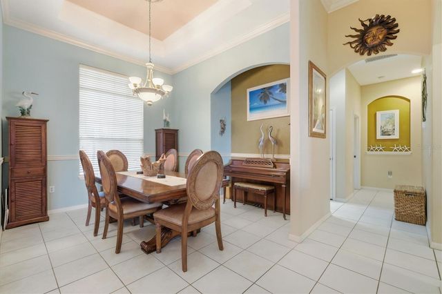 6151 9TH AVENUE CIRCLE NE, Bradenton, FL 34212