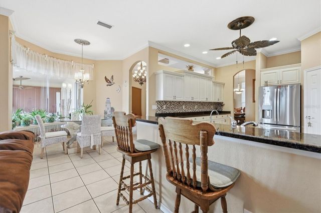 6151 9TH AVENUE CIRCLE NE, Bradenton, FL 34212