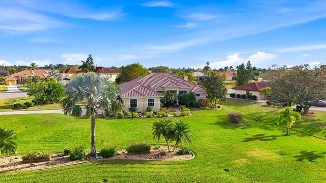 6151 9TH AVENUE CIRCLE NE, Bradenton, FL 34212