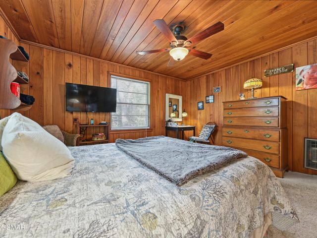 625 Asbury Lane, Gatlinburg, TN 37738
