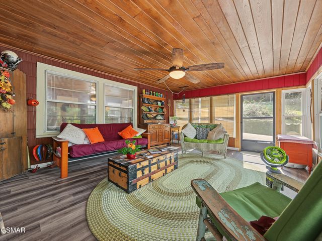 625 Asbury Lane, Gatlinburg, TN 37738