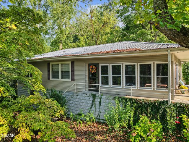 625 Asbury Lane, Gatlinburg, TN 37738