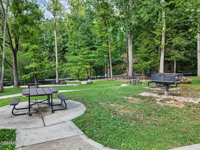 625 Asbury Lane, Gatlinburg, TN 37738