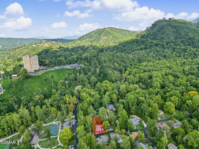 625 Asbury Lane, Gatlinburg, TN 37738