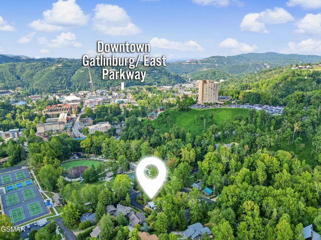 625 Asbury Lane, Gatlinburg, TN 37738