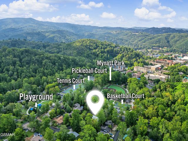 625 Asbury Lane, Gatlinburg, TN 37738