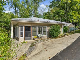 625 Asbury Lane, Gatlinburg, TN 37738