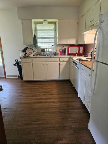 524 E Walnut Street, Independence, MO 64050