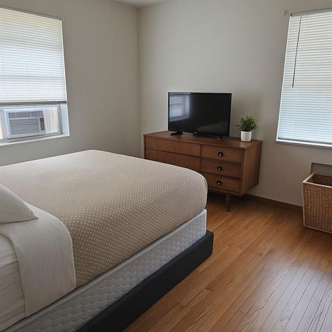 524 E Walnut Street, Independence, MO 64050