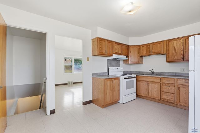 520 E TALLENT, Rapid City, SD 57701