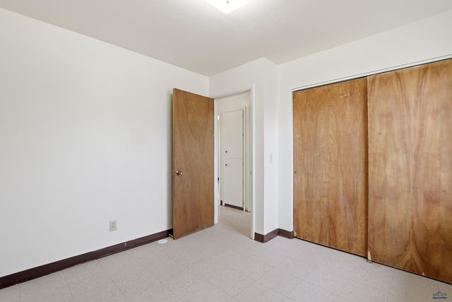 520 E TALLENT, Rapid City, SD 57701