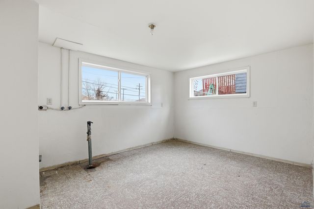 520 E TALLENT, Rapid City, SD 57701