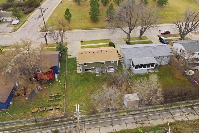 520 E TALLENT, Rapid City, SD 57701