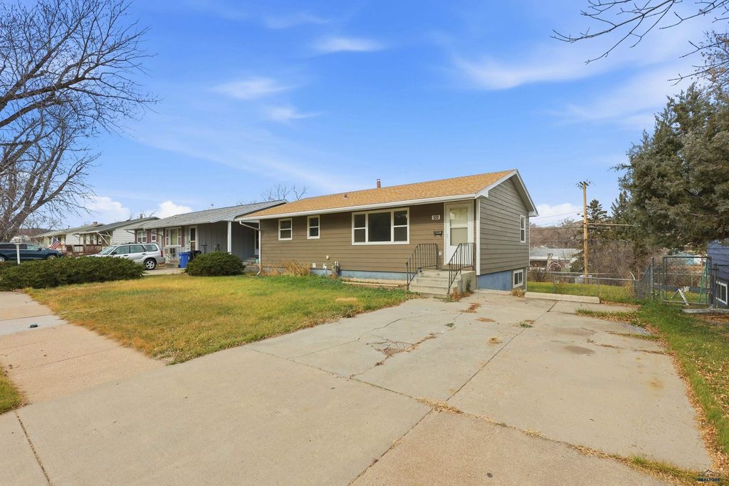 520 E TALLENT, Rapid City, SD 57701