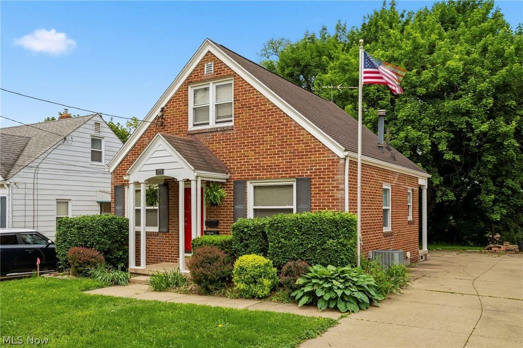 272 Schrop Avenue, Akron, OH 44312