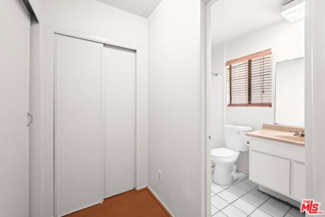 10521 National Boulevard 106, Los Angeles, CA 90034