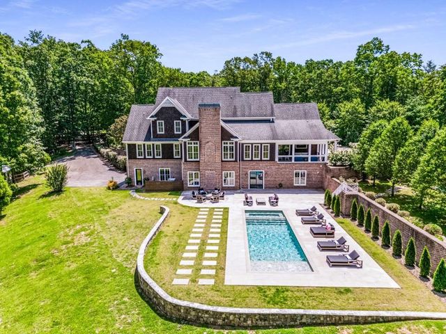 254 Nicholson Road, Blue Ridge, GA 30513
