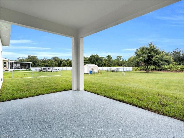 1502 Richmond AVE N, Lehigh Acres, FL 33972