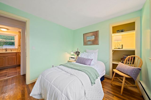 38 Roseen Rd, Holbrook, MA 02343