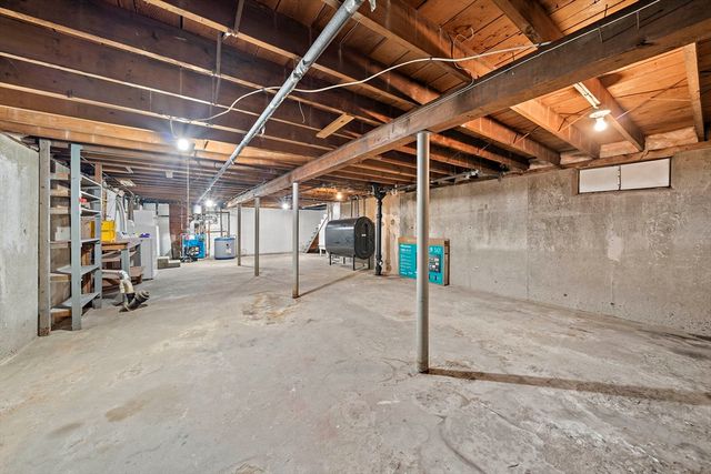 38 Roseen Rd, Holbrook, MA 02343