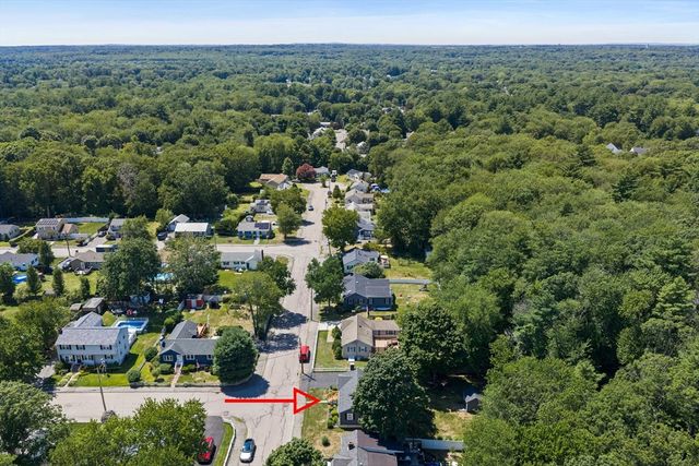 38 Roseen Rd, Holbrook, MA 02343