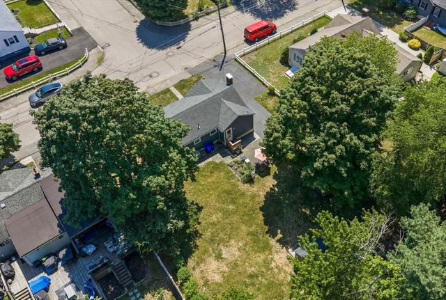 38 Roseen Rd, Holbrook, MA 02343