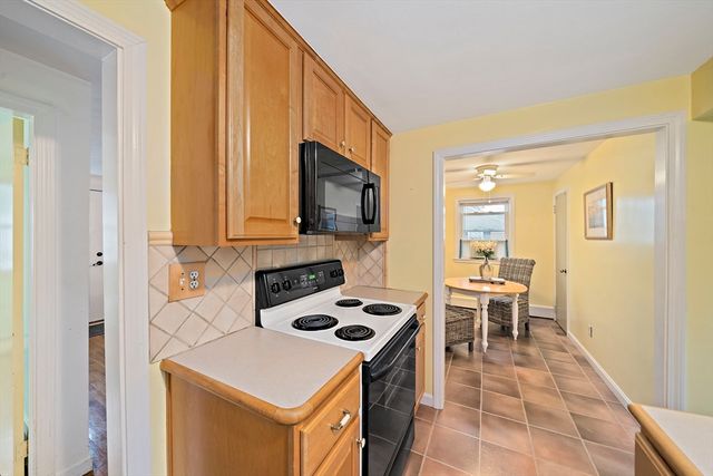 38 Roseen Rd, Holbrook, MA 02343