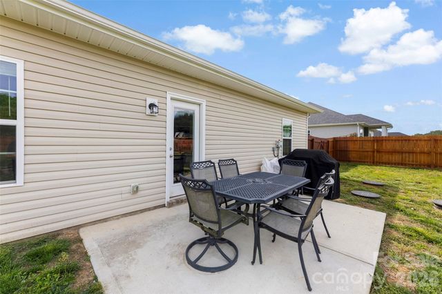 217 Mountain Island Drive, Statesville, NC 28677