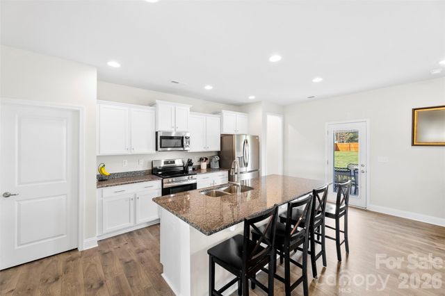 217 Mountain Island Drive, Statesville, NC 28677