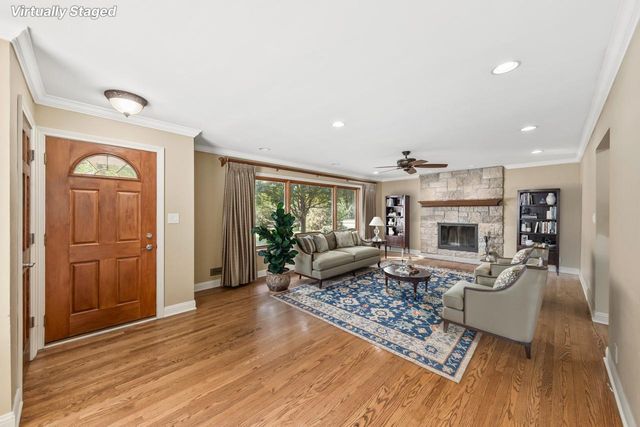 1920 Fairhaven BOULEVARD, Elm Grove, WI 53122