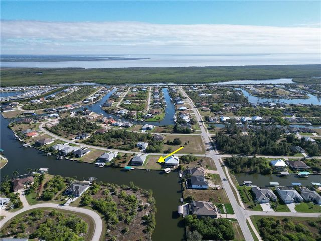 8050 ARLEWOOD CIRCLE, Port Charlotte, FL 33981