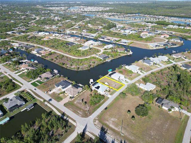 8050 ARLEWOOD CIRCLE, Port Charlotte, FL 33981