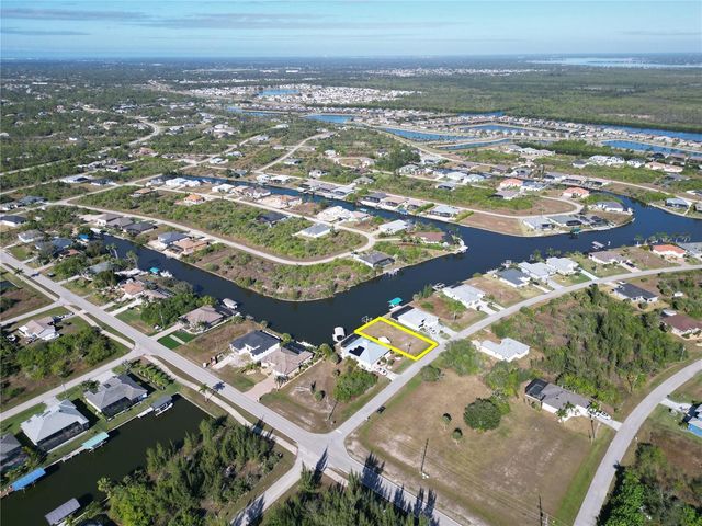 8050 ARLEWOOD CIRCLE, Port Charlotte, FL 33981