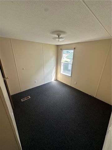 204-206 Cleveland Street, Elco, PA 15477