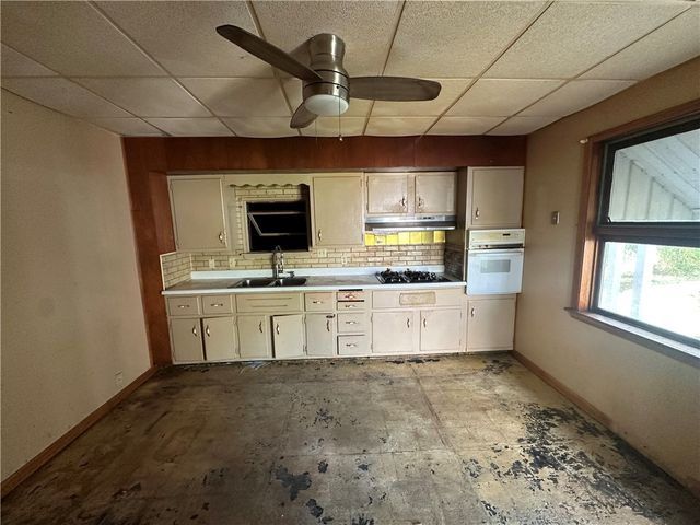 204-206 Cleveland Street, Elco, PA 15477