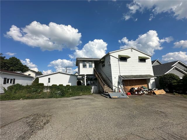 204-206 Cleveland Street, Elco, PA 15477