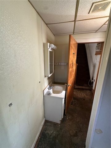 204-206 Cleveland Street, Elco, PA 15477