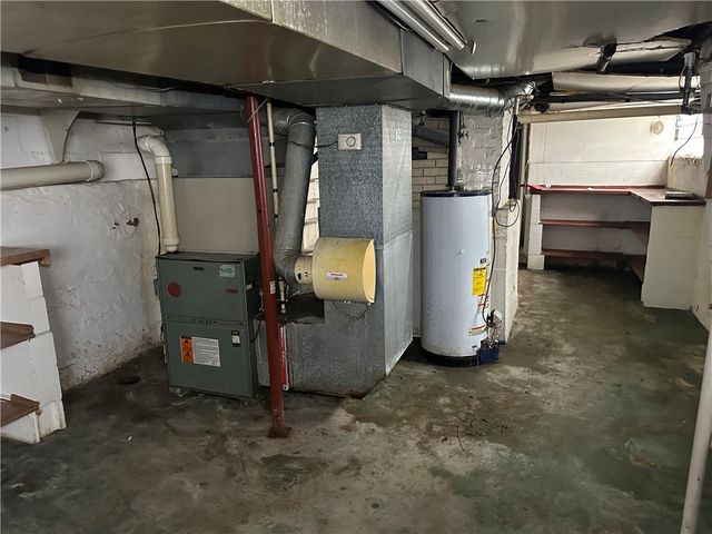 204-206 Cleveland Street, Elco, PA 15477