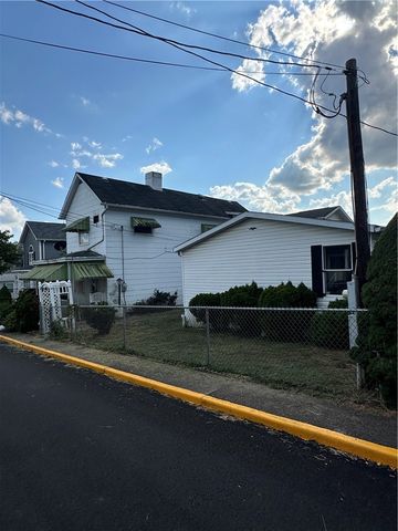 204-206 Cleveland Street, Elco, PA 15477