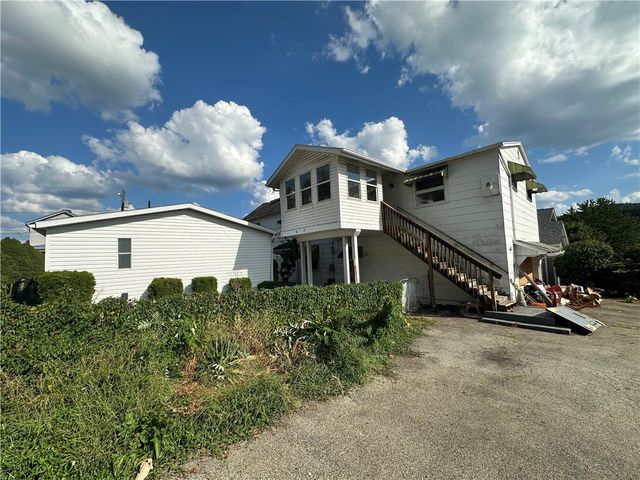 204-206 Cleveland Street, Elco, PA 15477