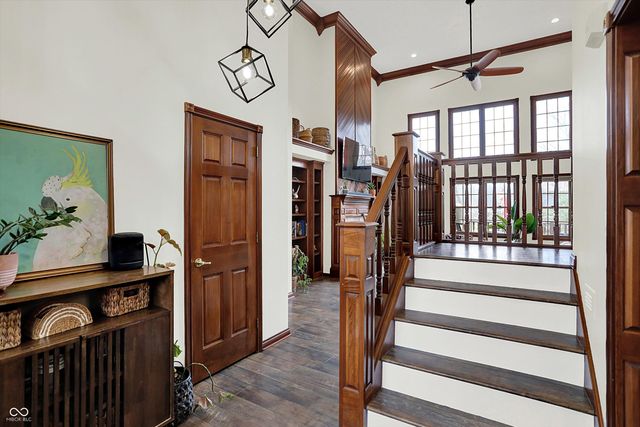 136 W Chalet Drive, Mooresville, IN 46158