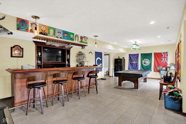 136 W Chalet Drive, Mooresville, IN 46158