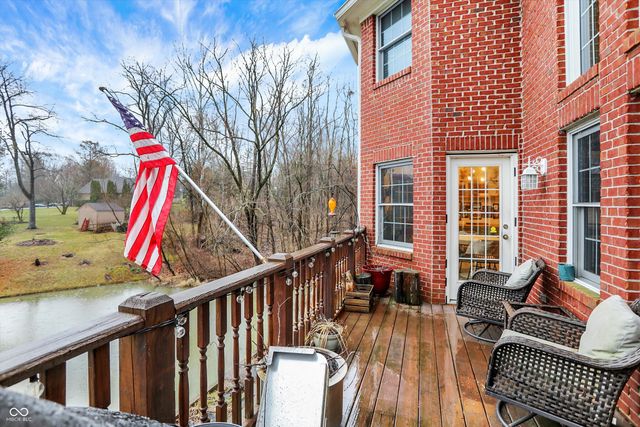 136 W Chalet Drive, Mooresville, IN 46158